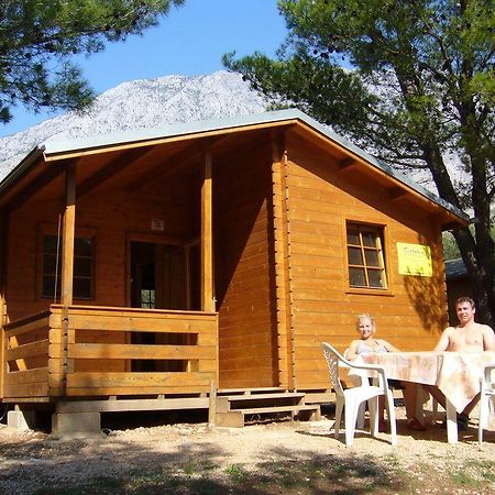 Victoria Cottage Camping Dole Blato  Exterior foto